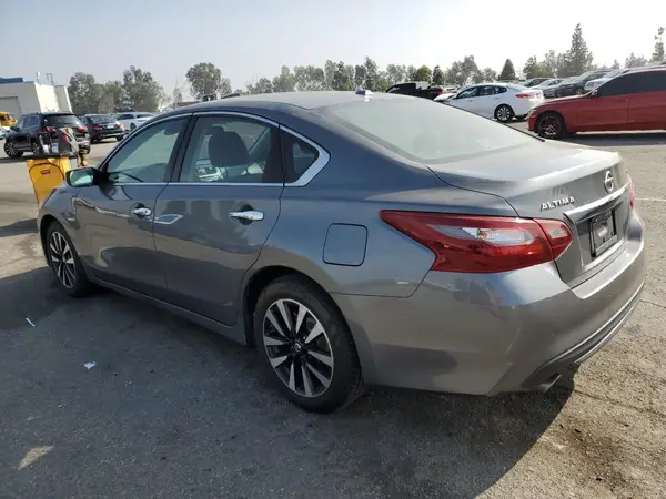 1N4AL3AP8JC198907 2018 NISSAN ALTIMA - Image 2