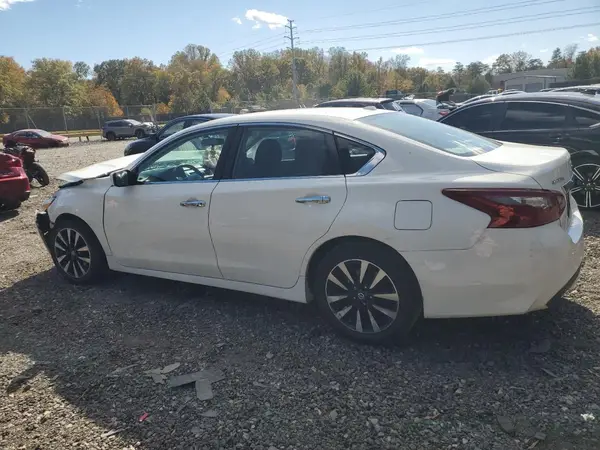 1N4AL3AP8JC199877 2018 NISSAN ALTIMA - Image 2