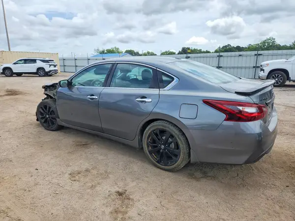 1N4AL3AP8JC200543 2018 NISSAN ALTIMA - Image 2