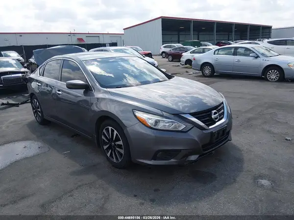 1N4AL3AP8JC202213 2018 NISSAN ALTIMA - Image 1