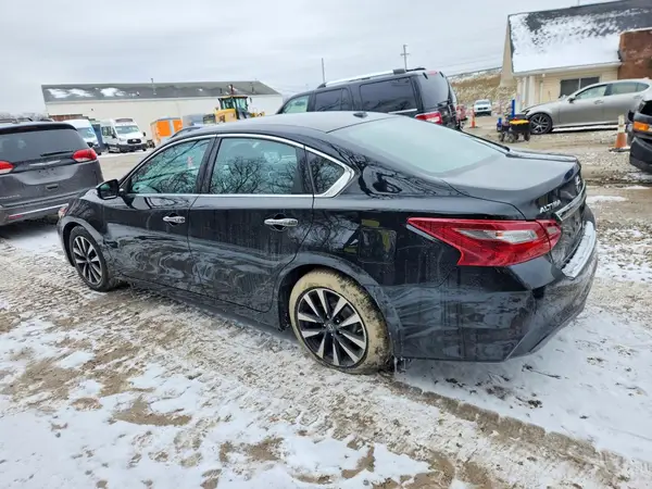 1N4AL3AP8JC202258 2018 NISSAN ALTIMA - Image 2