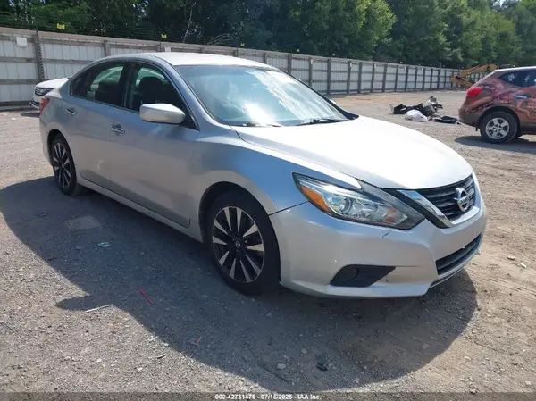 1N4AL3AP8JC203605 2018 NISSAN ALTIMA - Image 1