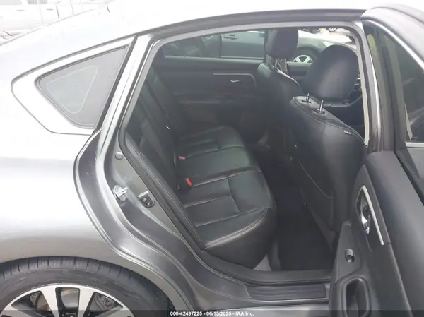 1N4AL3AP8JC204592 2018 NISSAN ALTIMA - Image 8