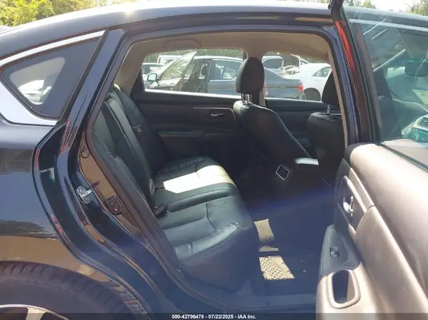 1N4AL3AP8JC206665 2018 NISSAN ALTIMA - Image 8