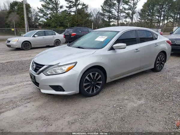 1N4AL3AP8JC207055 2018 NISSAN ALTIMA - Image 2