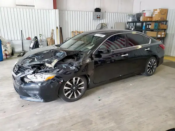 1N4AL3AP8JC208240 2018 NISSAN ALTIMA - Image 1