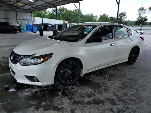 1N4AL3AP8JC208917 2018 NISSAN ALTIMA - Image 1