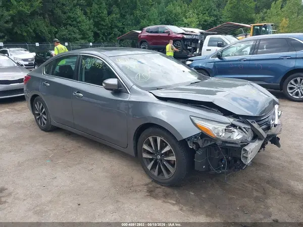1N4AL3AP8JC210490 2018 NISSAN ALTIMA - Image 1