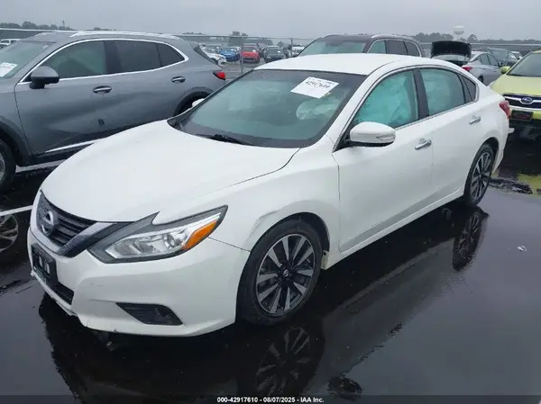 1N4AL3AP8JC211302 2018 NISSAN ALTIMA - Image 2