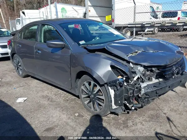 1N4AL3AP8JC212143 2018 NISSAN ALTIMA - Image 1