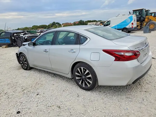 1N4AL3AP8JC214538 2018 NISSAN ALTIMA - Image 2