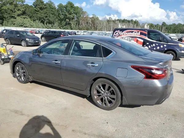 1N4AL3AP8JC217231 2018 NISSAN ALTIMA - Image 2