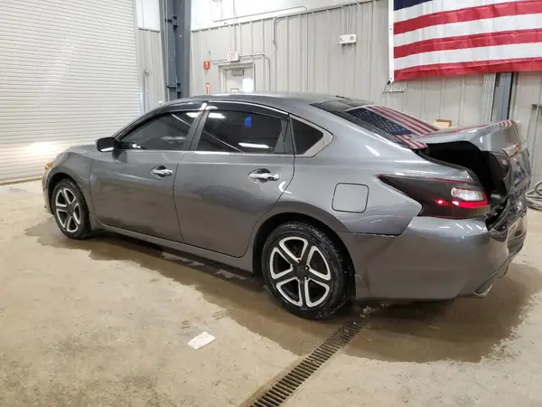 1N4AL3AP8JC219559 2018 NISSAN ALTIMA - Image 2