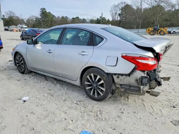 1N4AL3AP8JC224373 2018 NISSAN ALTIMA - Image 2