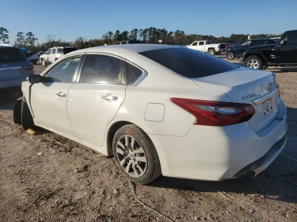 1N4AL3AP8JC225698 2018 NISSAN ALTIMA - Image 2