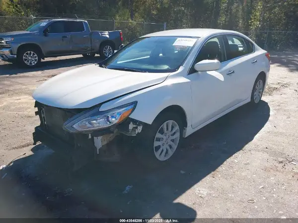1N4AL3AP8JC225930 2018 NISSAN ALTIMA - Image 2