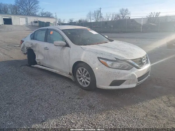 1N4AL3AP8JC227872 2018 NISSAN ALTIMA - Image 1