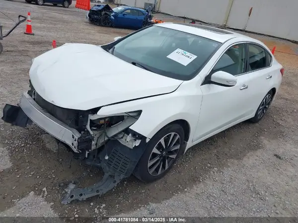 1N4AL3AP8JC233686 2018 NISSAN ALTIMA - Image 2