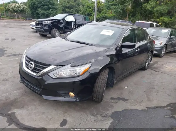 1N4AL3AP8JC234739 2018 NISSAN ALTIMA - Image 2
