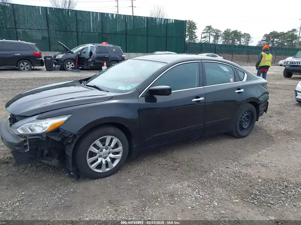 1N4AL3AP8JC236510 2018 NISSAN ALTIMA - Image 2