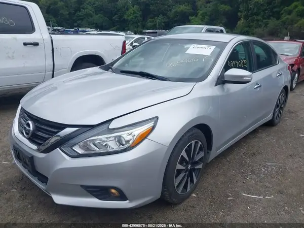1N4AL3AP8JC239441 2018 NISSAN ALTIMA - Image 2