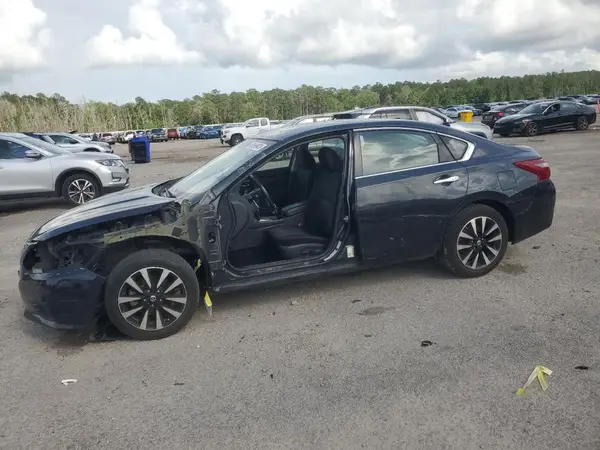 1N4AL3AP8JC244736 2018 NISSAN ALTIMA - Image 1