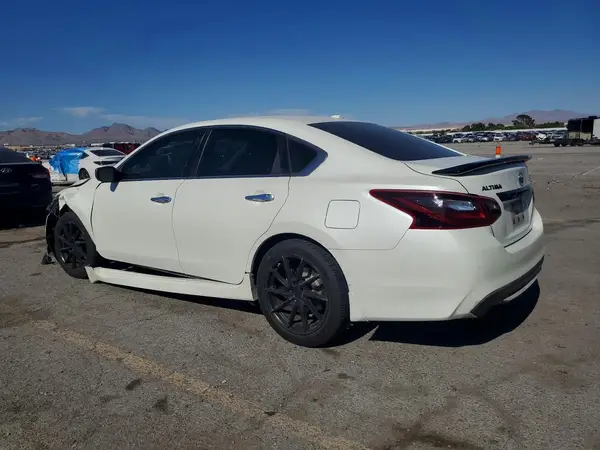 1N4AL3AP8JC245286 2018 NISSAN ALTIMA - Image 2