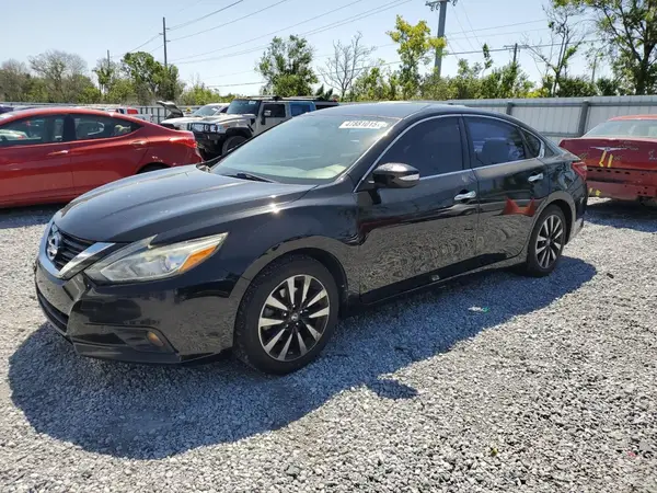 1N4AL3AP8JC246468 2018 NISSAN ALTIMA - Image 1