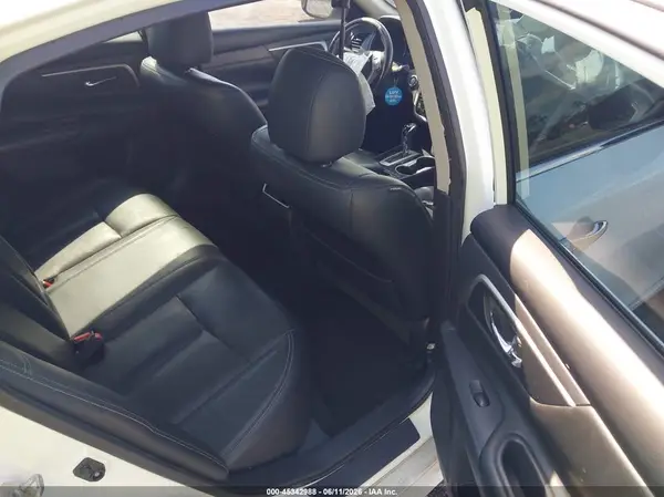 1N4AL3AP8JC246986 2018 NISSAN ALTIMA - Image 8