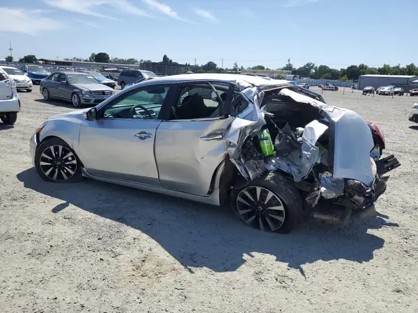 1N4AL3AP8JC247202 2018 NISSAN ALTIMA - Image 2