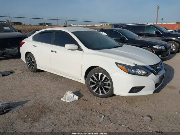 1N4AL3AP8JC252870 2018 NISSAN ALTIMA - Image 1