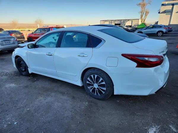 1N4AL3AP8JC254800 2018 NISSAN ALTIMA - Image 2
