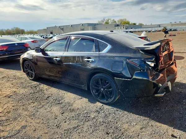 1N4AL3AP8JC255106 2018 NISSAN ALTIMA - Image 2
