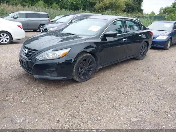 1N4AL3AP8JC255137 2018 NISSAN ALTIMA - Image 2
