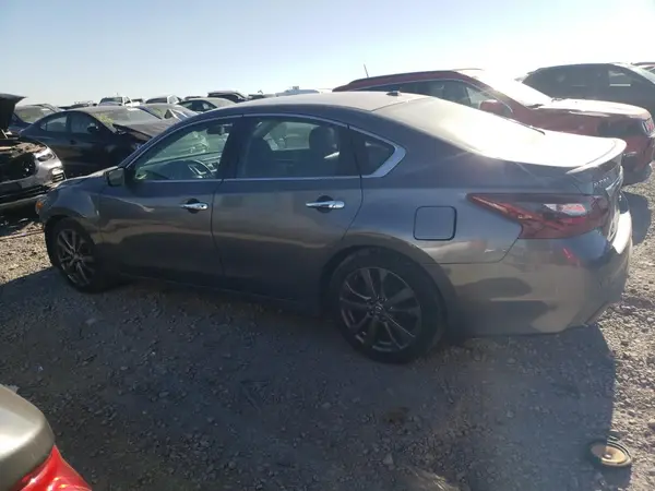 1N4AL3AP8JC255347 2018 NISSAN ALTIMA - Image 2