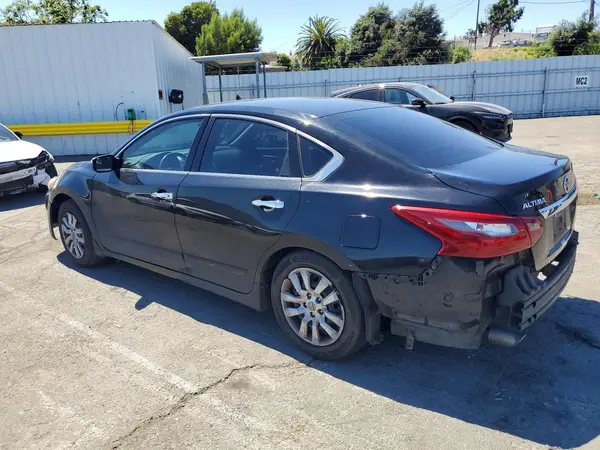 1N4AL3AP8JC255722 2018 NISSAN ALTIMA - Image 2