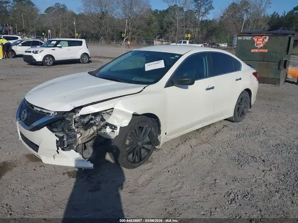1N4AL3AP8JC256501 2018 NISSAN ALTIMA - Image 2