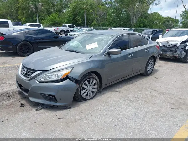1N4AL3AP8JC259382 2018 NISSAN ALTIMA - Image 2