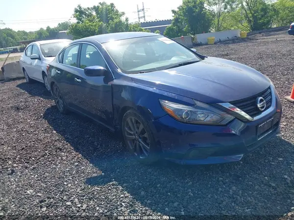 1N4AL3AP8JC259575 2018 NISSAN ALTIMA - Image 1