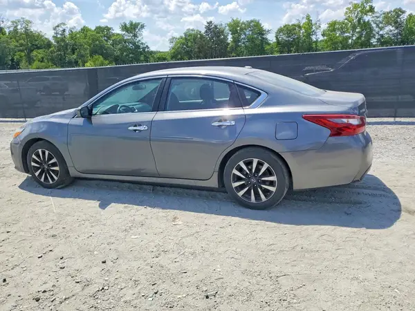 1N4AL3AP8JC263111 2018 NISSAN ALTIMA - Image 2