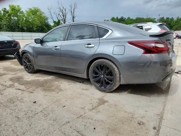 1N4AL3AP8JC263142 2018 NISSAN ALTIMA - Image 2
