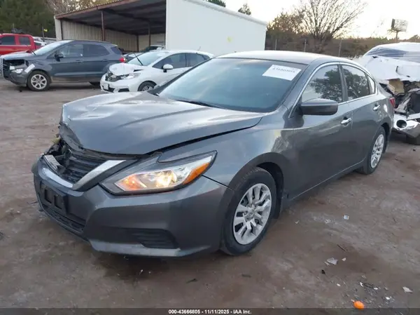 1N4AL3AP8JC263982 2018 NISSAN ALTIMA - Image 2