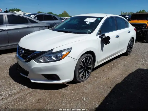 1N4AL3AP8JC264856 2018 NISSAN ALTIMA - Image 2