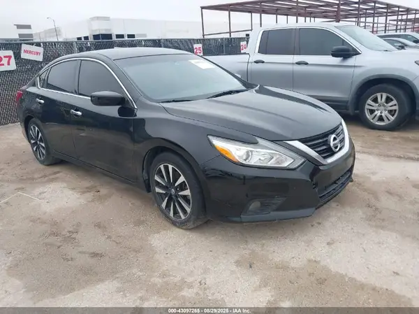 1N4AL3AP8JC269023 2018 NISSAN ALTIMA - Image 1