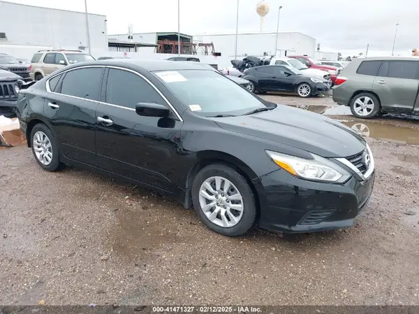 1N4AL3AP8JC276795 2018 NISSAN ALTIMA - Image 1