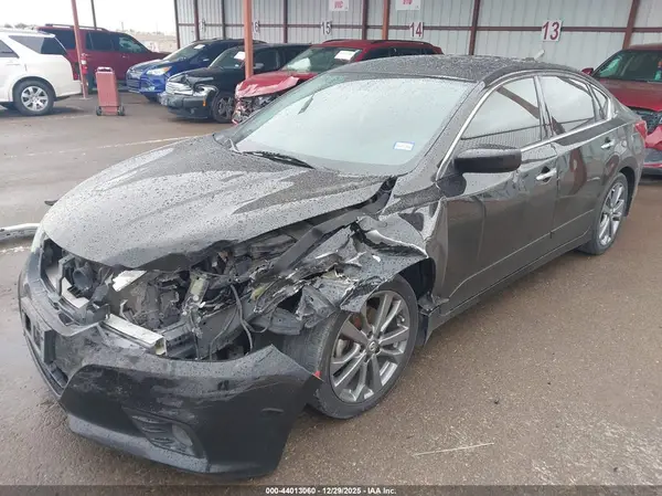 1N4AL3AP8JC276893 2018 NISSAN ALTIMA - Image 2