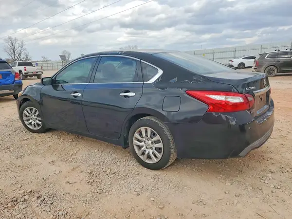 1N4AL3AP8JC279275 2018 NISSAN ALTIMA - Image 2