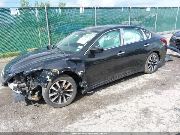 1N4AL3AP8JC279633 2018 NISSAN ALTIMA - Image 2