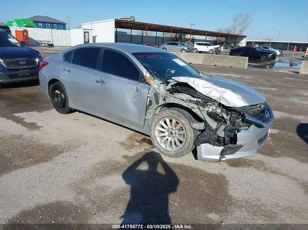 1N4AL3AP8JC280037 2018 NISSAN ALTIMA - Image 1
