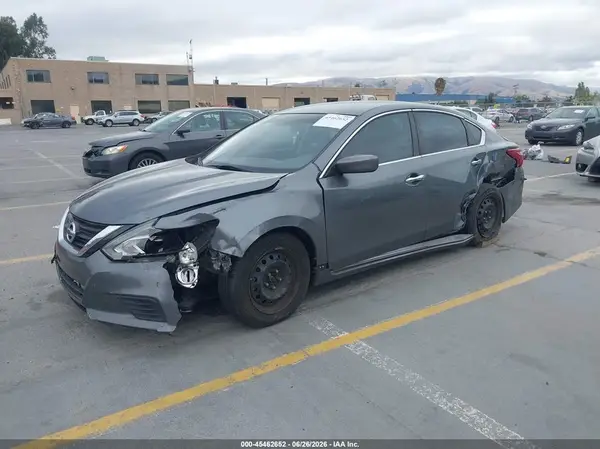 1N4AL3AP8JC281947 2018 NISSAN ALTIMA - Image 2